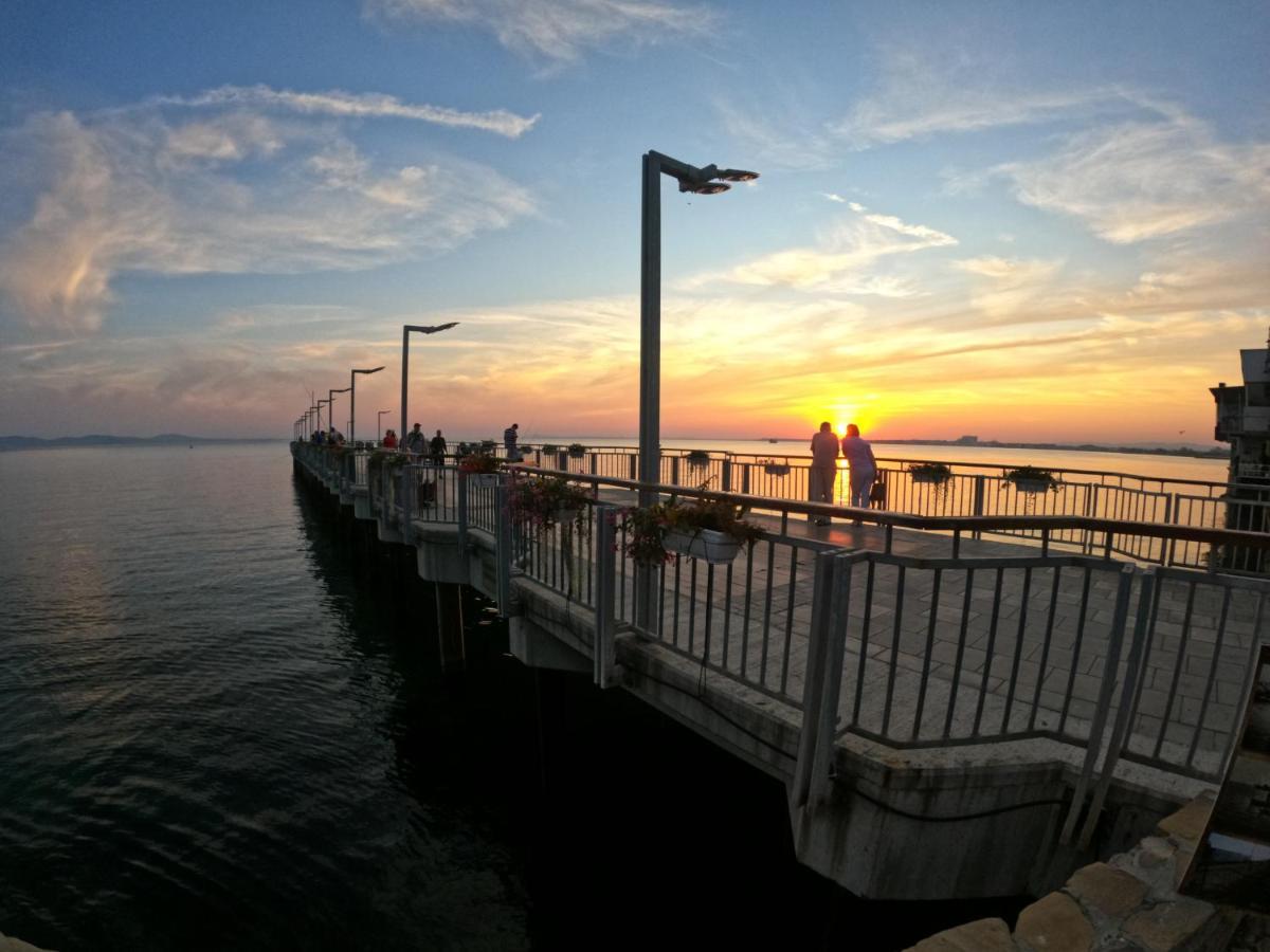 Sunset Yavorov Pomorie Apartamento Exterior foto