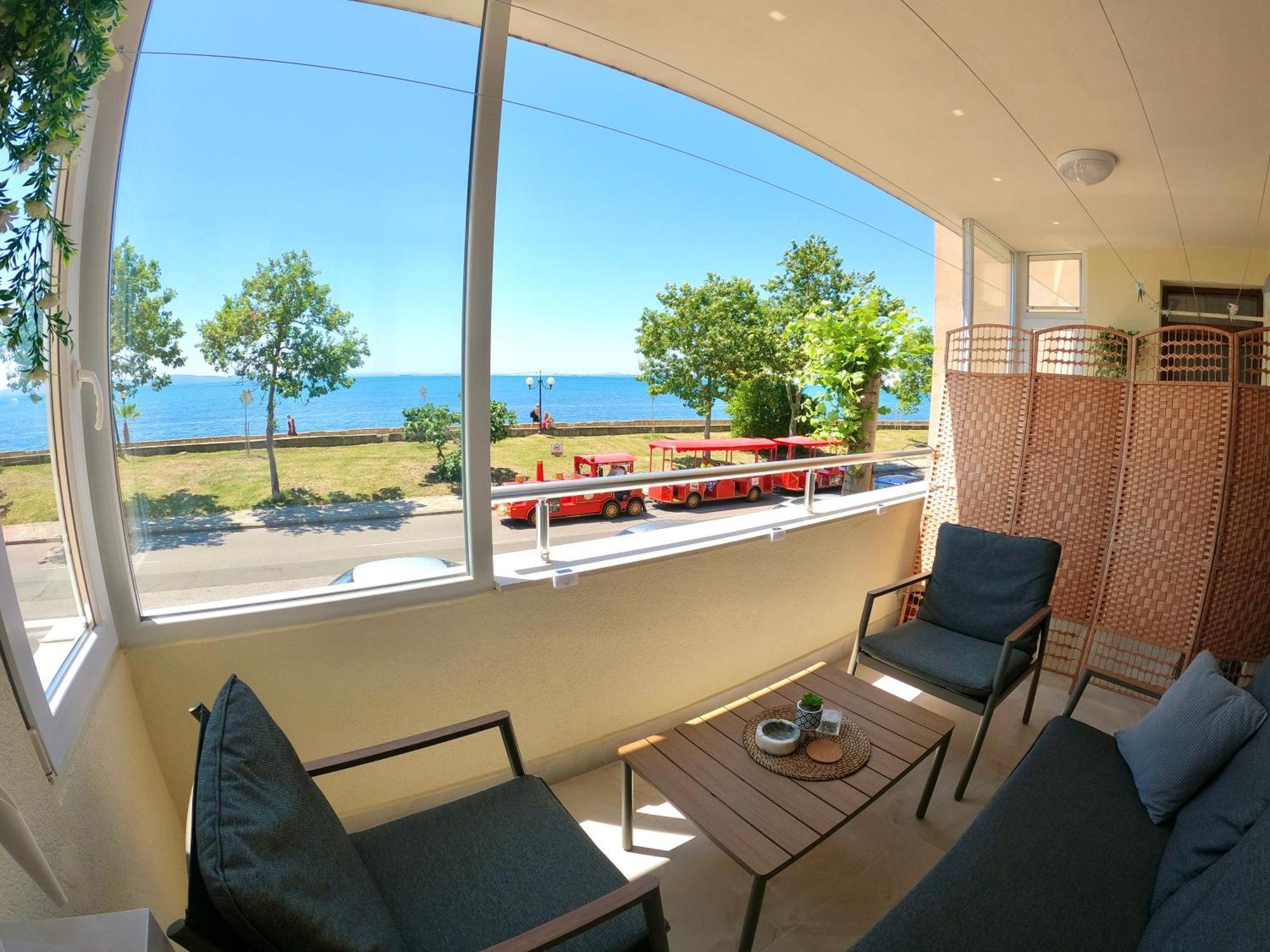 Sunset Yavorov Pomorie Apartamento Exterior foto